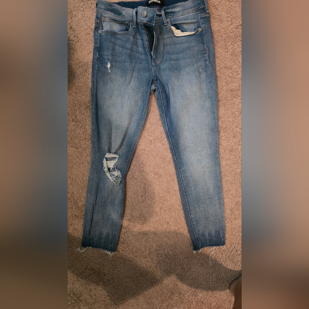 Express Light Blue Cropped Legginf Distressed Jeans